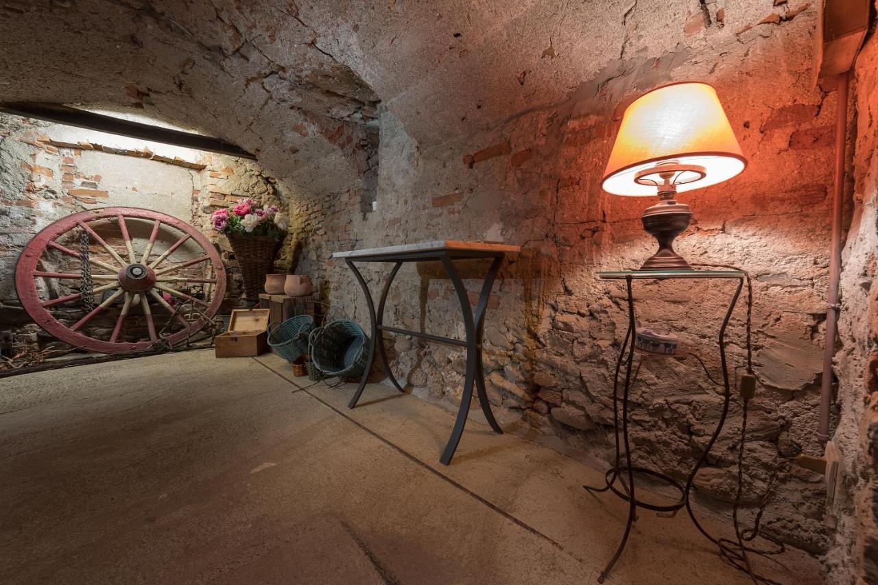Le Case Di Angelina - Langhe Loft & Suites Farigliano Zewnętrze zdjęcie